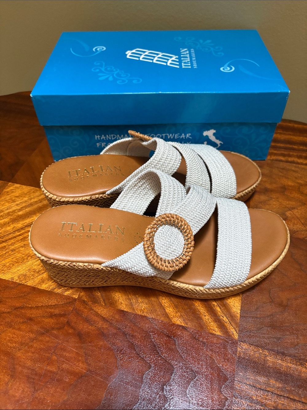 Woven wedge sandals